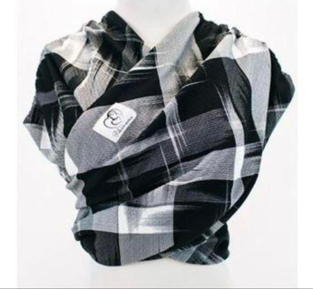 【試着のみ】ピキママ 抱っこ紐 プリントシリーズMサイズモノクロチェック