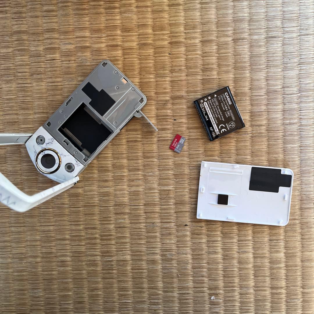 CASIO EXILIM EX-TR350 自撮りカメラ