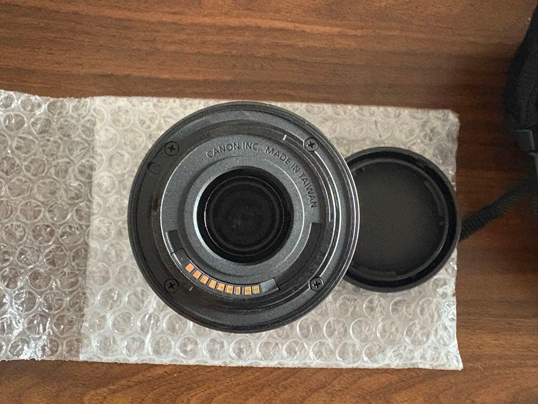 Canon キャノンEOS Kiss M ダブルズームキット　ブラック