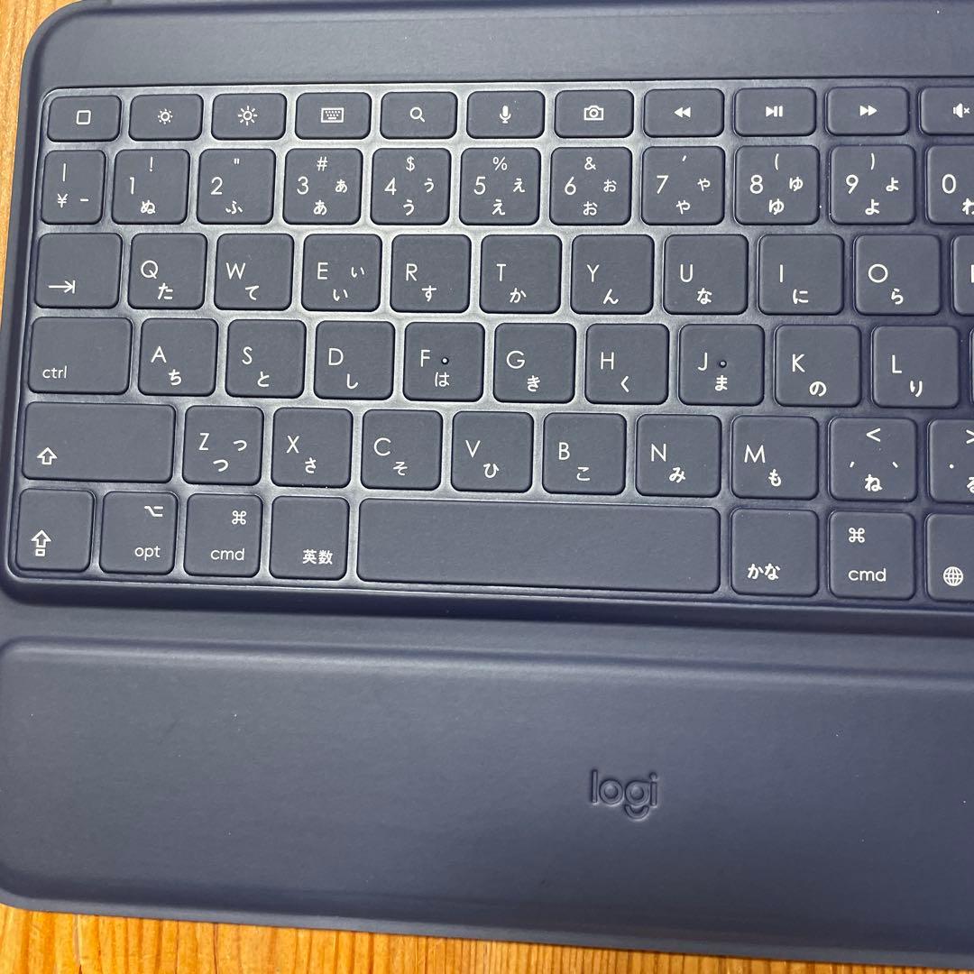 iPad Wi-Fi + Cellular 64GB Logicoolケース