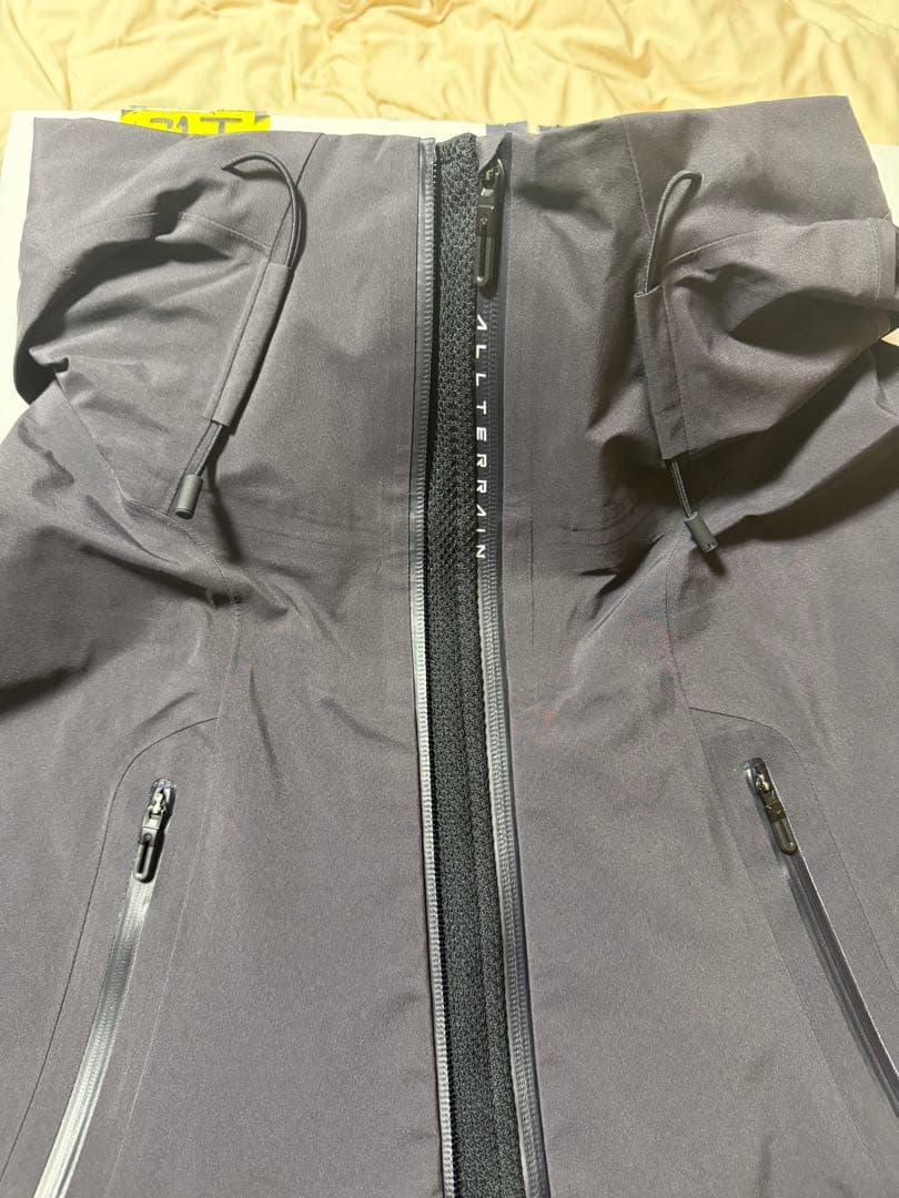 ひろぽんさま専用　超美品　descent クレアス　goretex XO