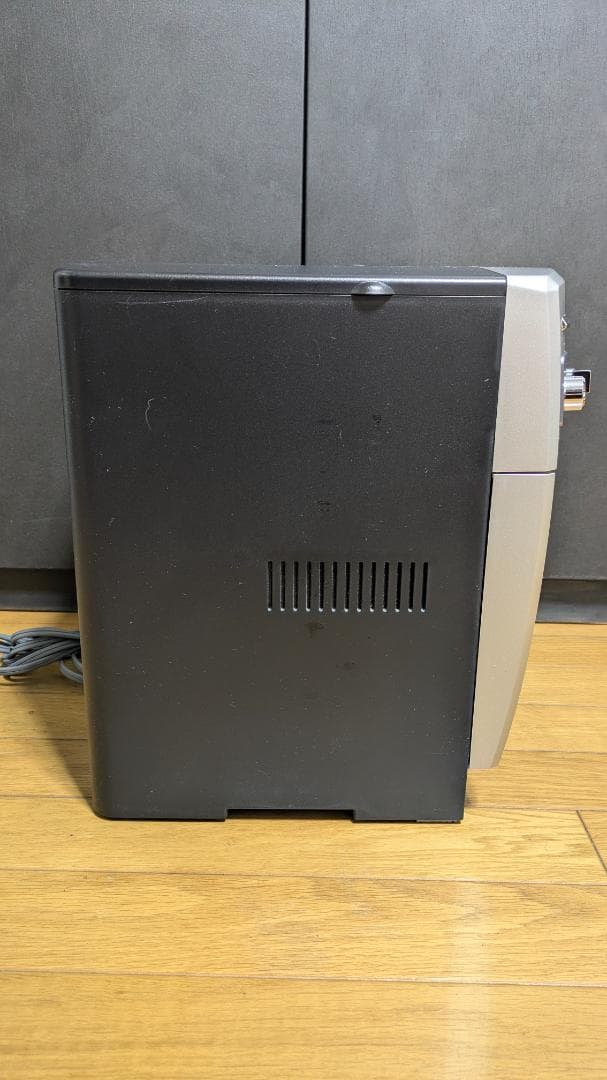 デロンギ 全自動コーヒーメーカー マグニフィカ シルバーESAM03110S