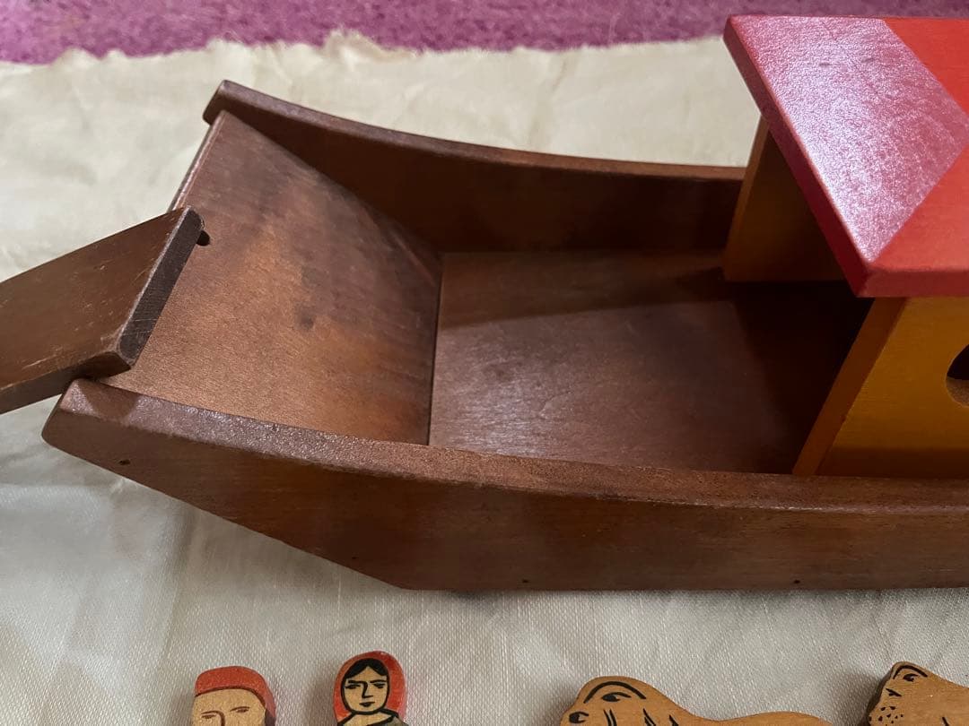 スイス　アルビスブラン社　ノアの方舟　木製玩具　スイス最古の玩具メーカー