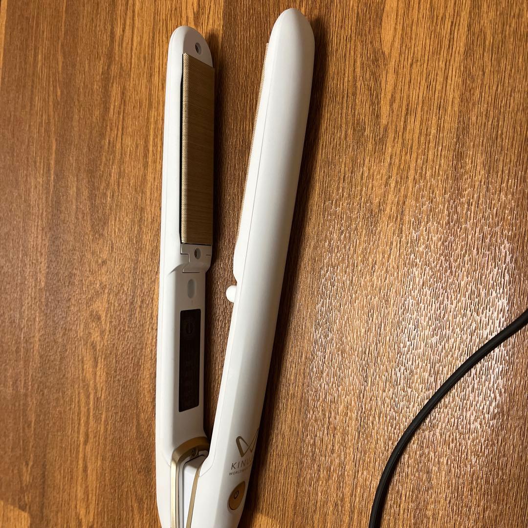 【新品未使用】KINUJO W DS100 ヘアアイロン