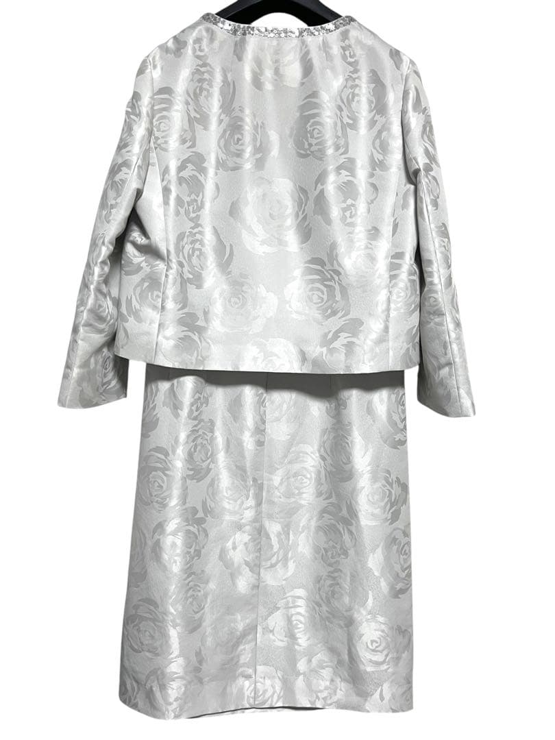 匿名発送　美品　ハナエモリ　ノーカラージャケット、ワンピースセットアップ