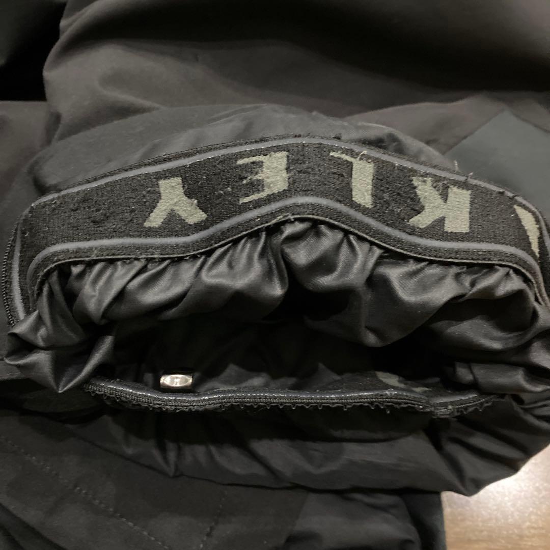 オークリー　スノーボードウェア　ズボン　ブラック