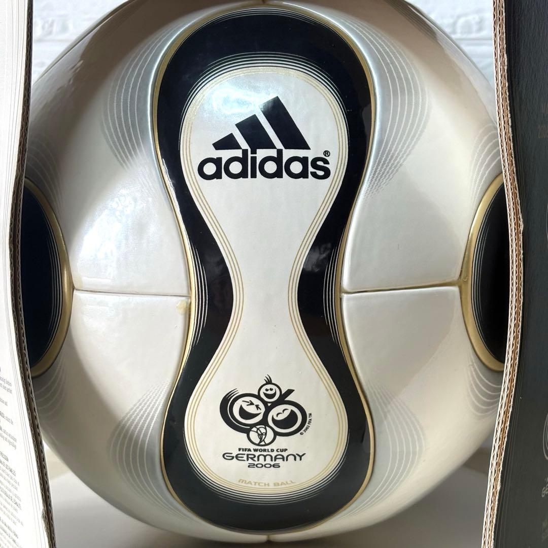 adidas TEAMGEIST 2006年 ドイツワールドカップ公式球