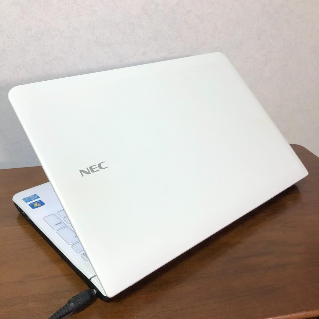 45☆ブルーレイ搭載☆バッテリー駆動可能☆i5+SSD+8GBメモリ