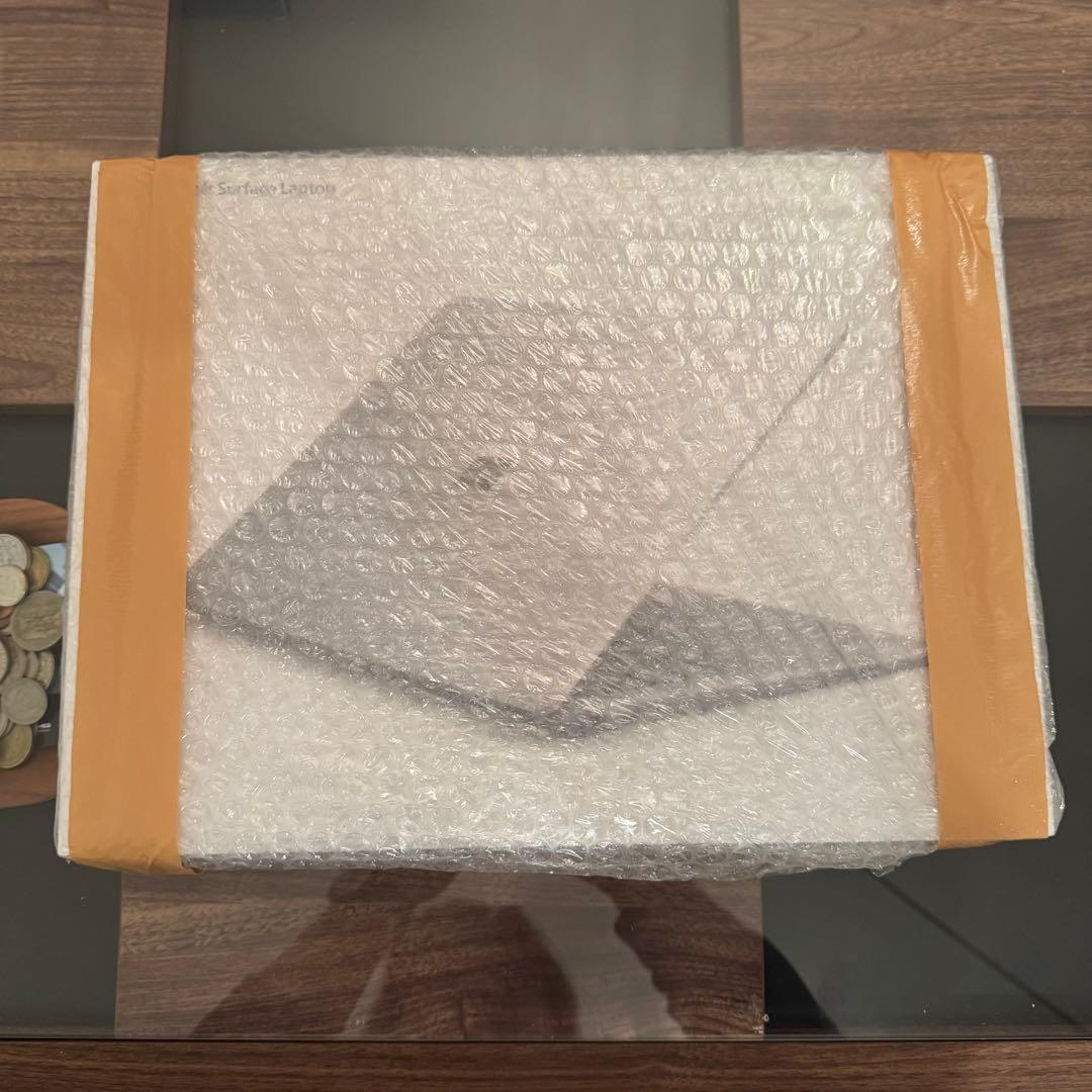 【美品】Surface Laptop2 13.5インチ プラチナ 256GB