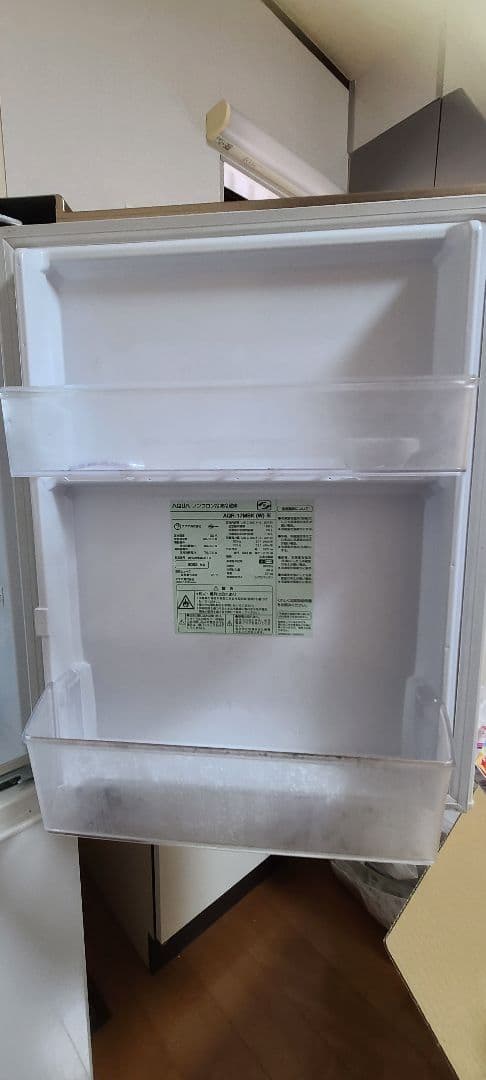 2022年製 168L 冷蔵庫 大きめ AQUA 耐熱天板