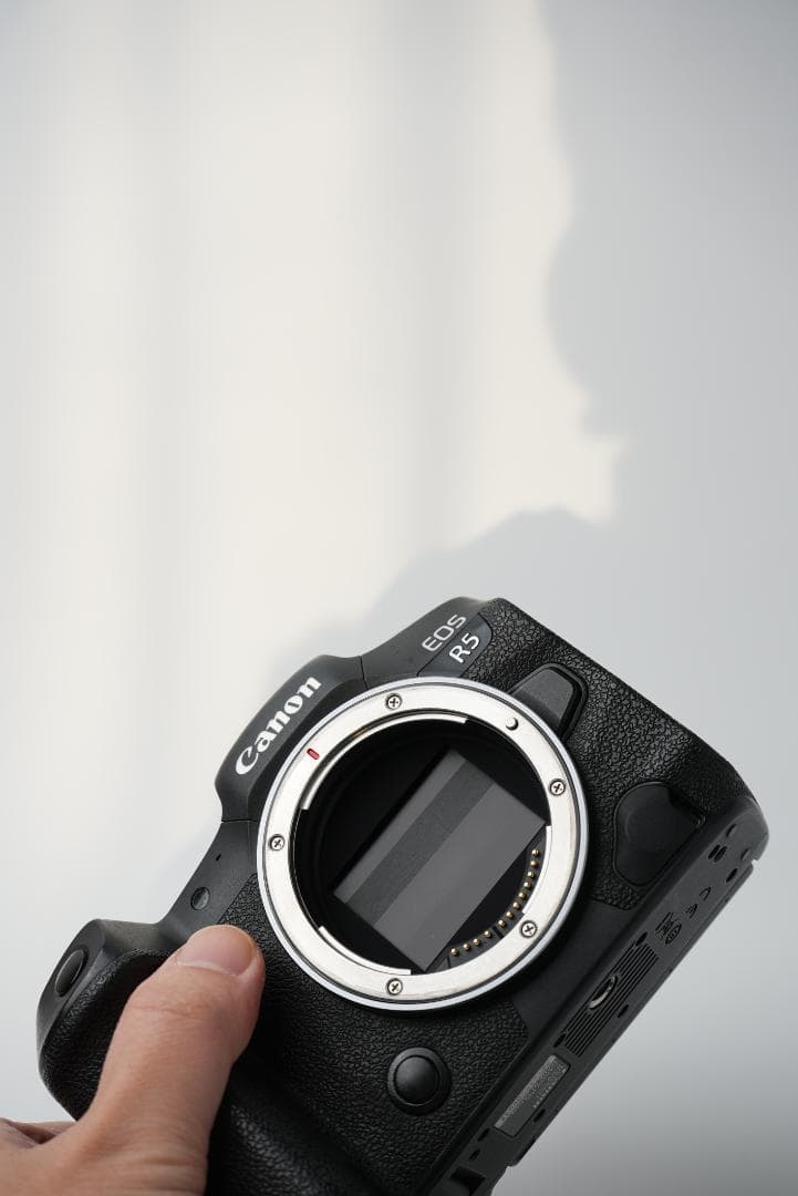 Canon キャノン EOS R5 ボディ ミラーレス一眼
