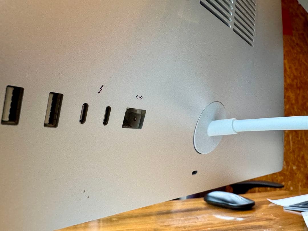 Apple iMac 2017 21.5-inch キーボード・マウス付