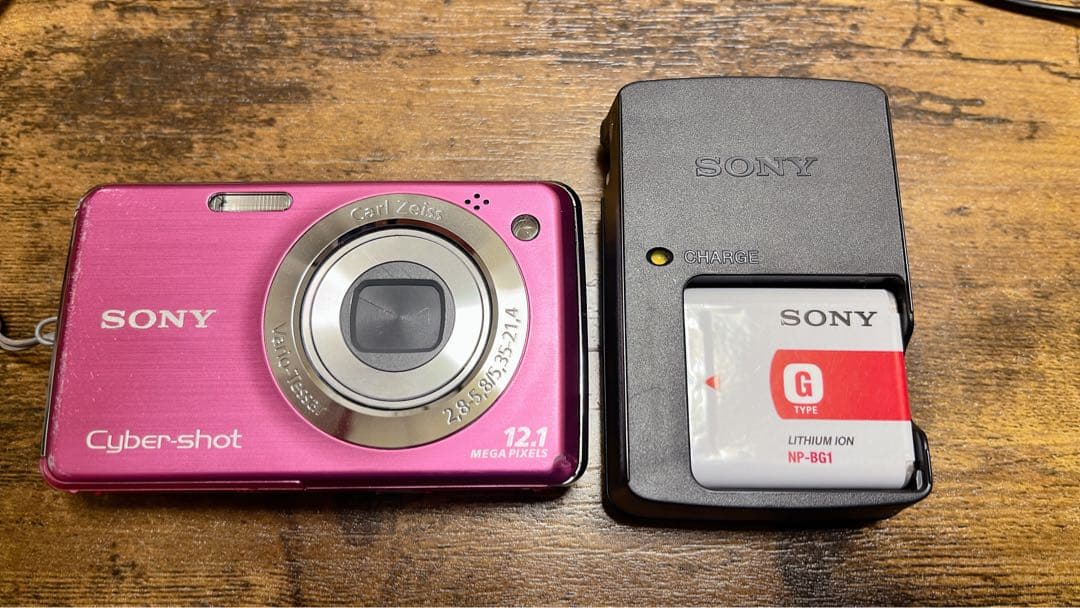 SONY Cyber-shot 12.1メガピクセル コンパクトデジタルカメラ