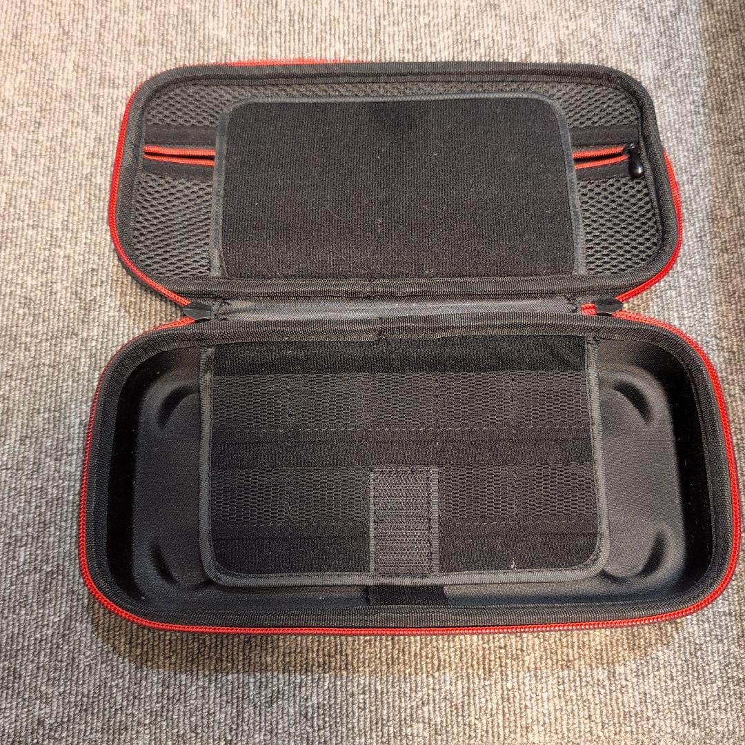 Nintendo Switch トラベルケース付き