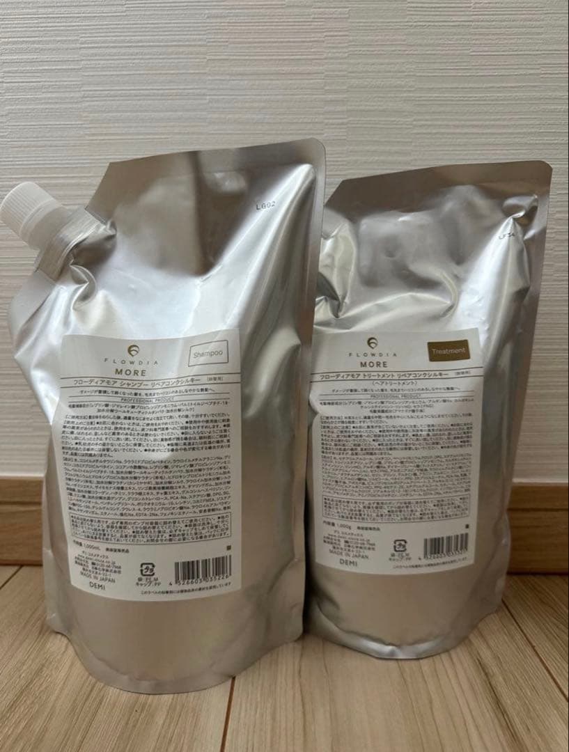 フローディアモア シルキー シャンプートリートメント1000ml詰替セット