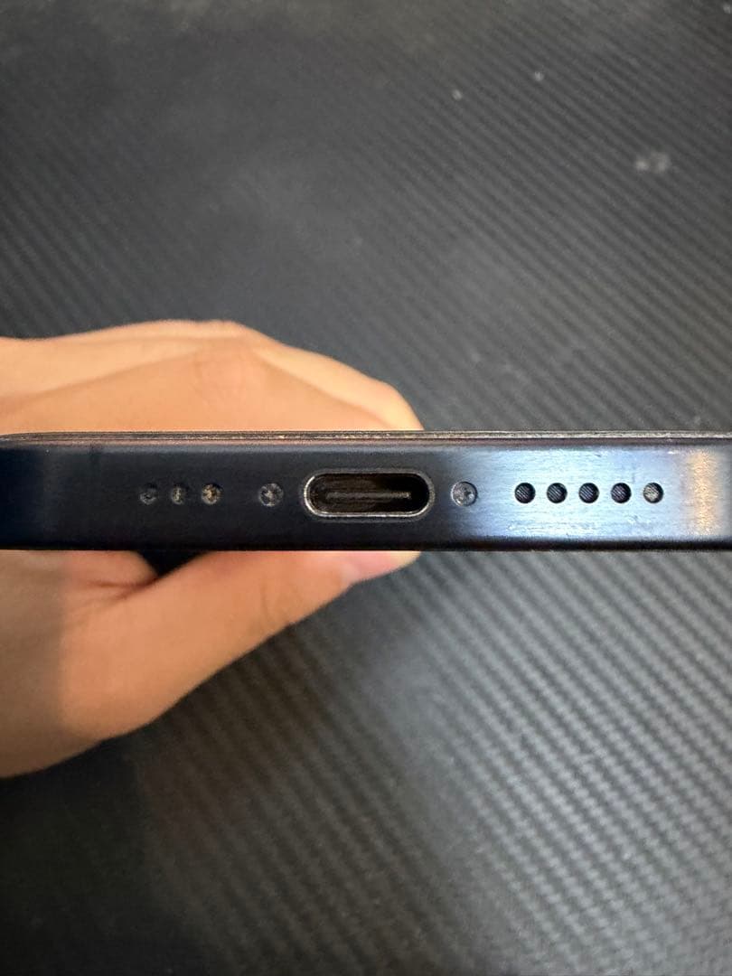 Apple iPhone 15 Pro ブルーチタニウム