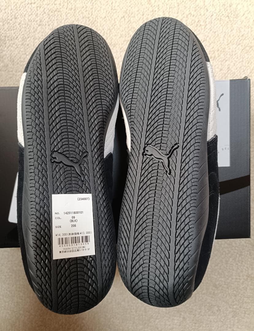 【新品】プーマ　スピードキャット　PUMA　ブラック×ホワイト 25cm