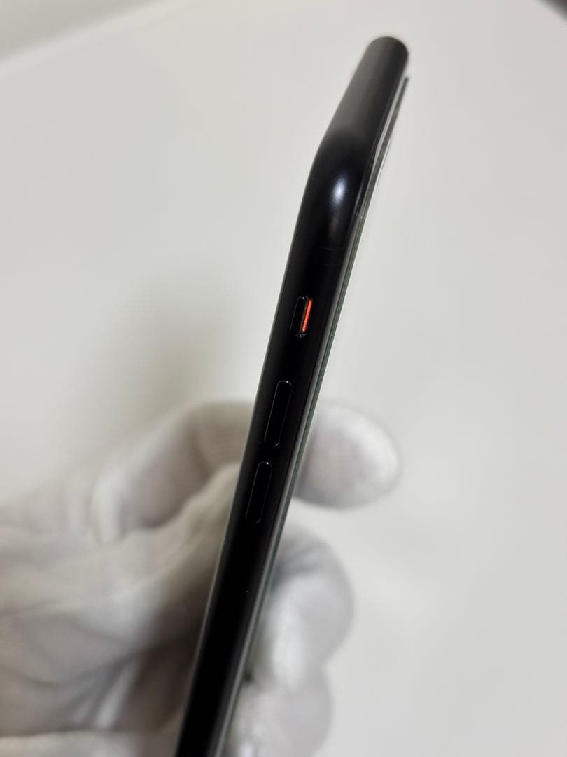 美品 iPhoneSE第2世代 128GB MXD02J/A SIMロックなし