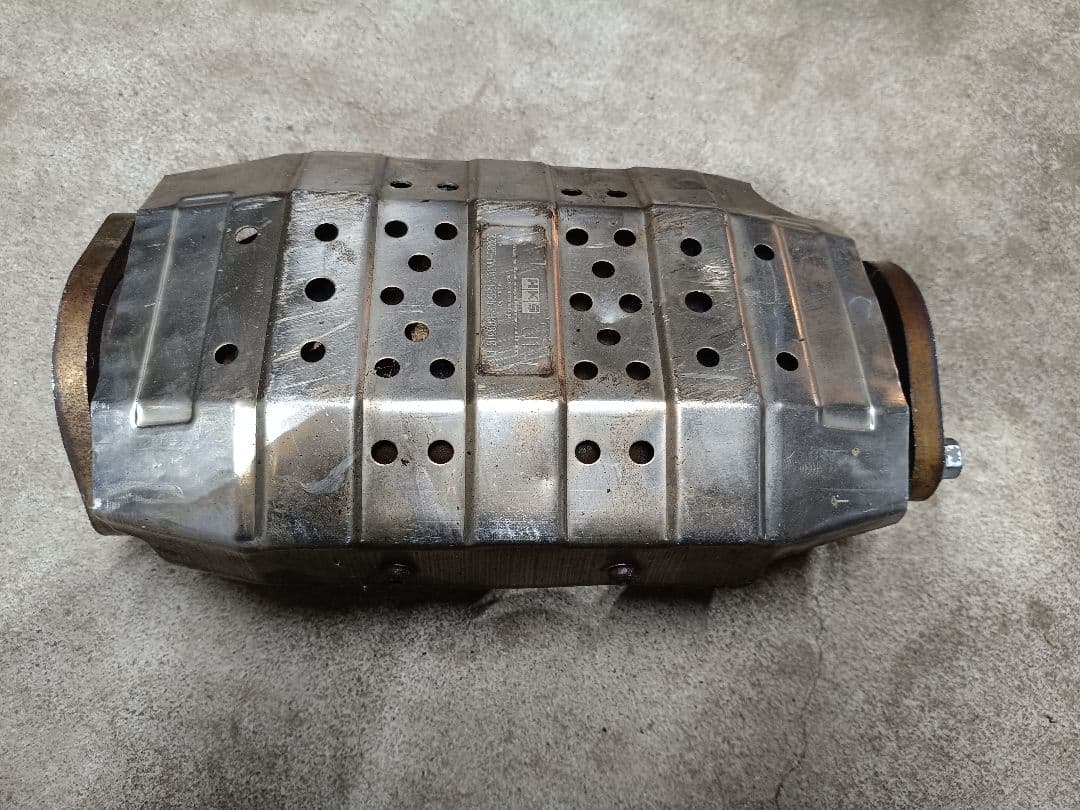 HKS メタル触媒 シルビア 180用