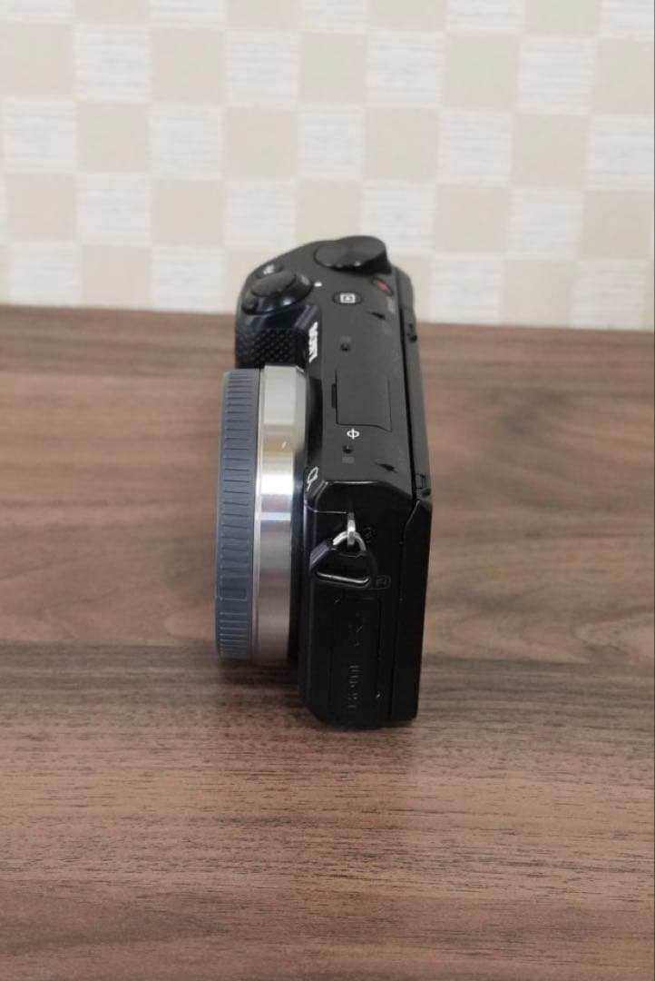 ソニー NEX-5T｜自撮りOK・スマホ転送・ミラーレス一眼｜傷汚れあり