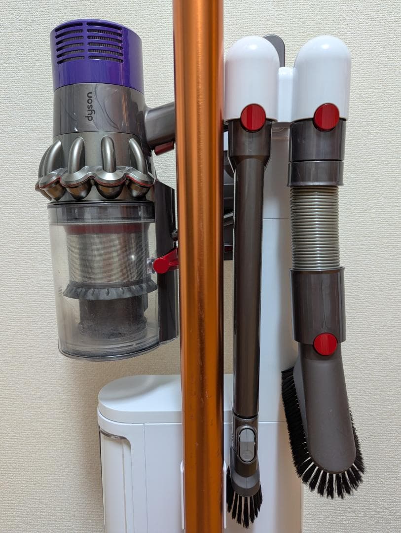 ジャンク品 ダイソン Dyson Cyclone V10 Fluffy SV12