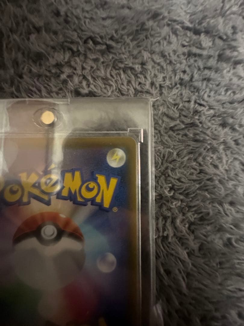 ひ*ぃ様 ポケカ　ミュウ UR 25th マグネットローダー付き