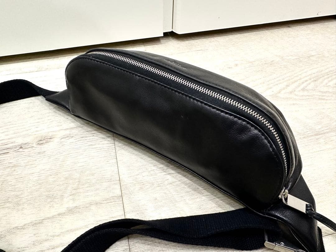 極美品/付属完備 SAINT LAURENT サンローラン ボディバッグ YSL