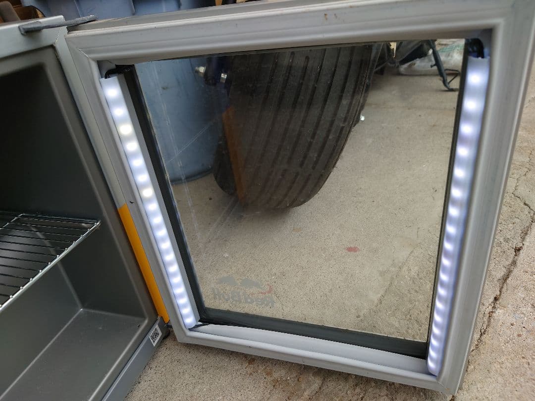 ト*。様 再出品！！ Red Bull 冷温庫 コンパクト ガラス扉