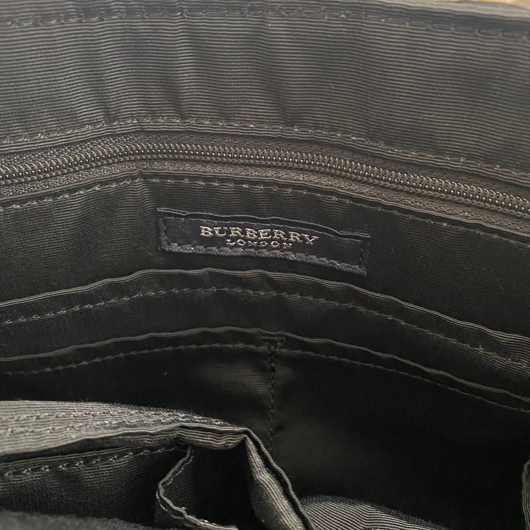 【美品】BURBERRY マザーズバッグ 衛生的なフラップ式 ショルダーバッグ
