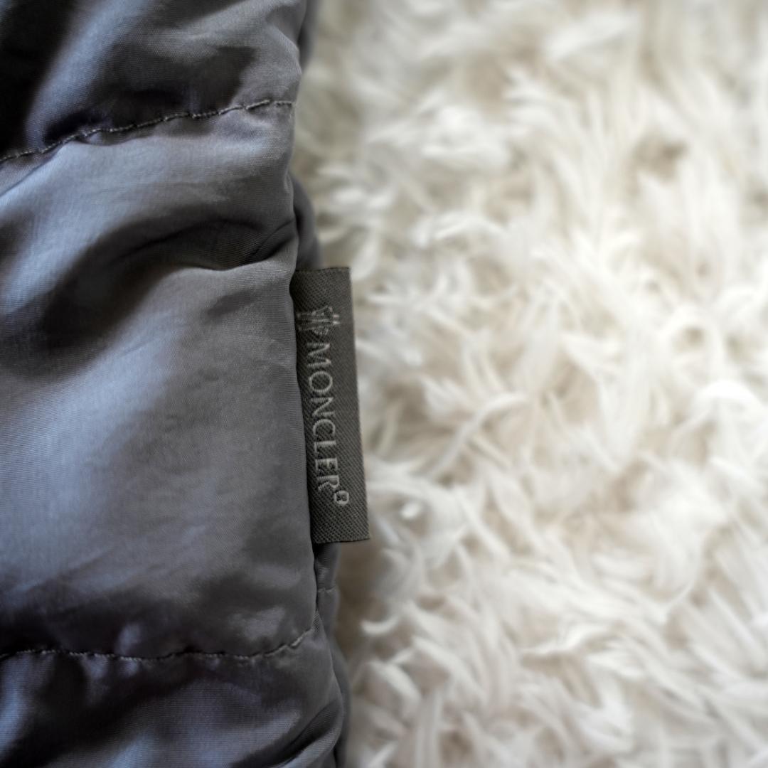 【美品】MONCLER　モンクレール　ファー付ダウンコート　グレー　Mサイズ