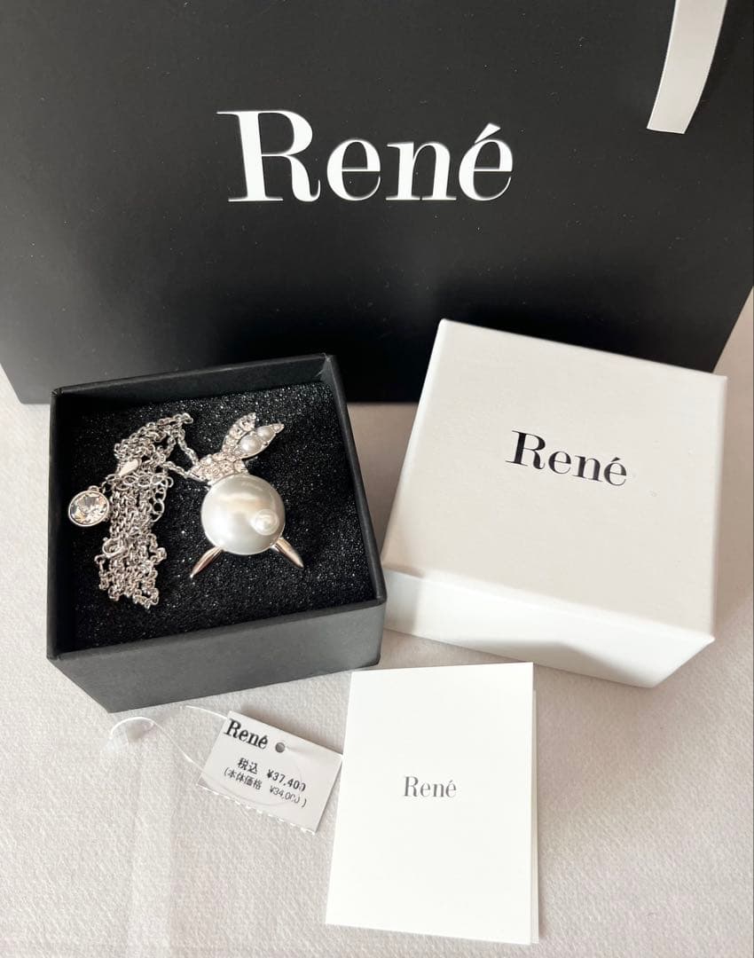 未使用品♡Reneルネ♡うさぎブローチネックレス