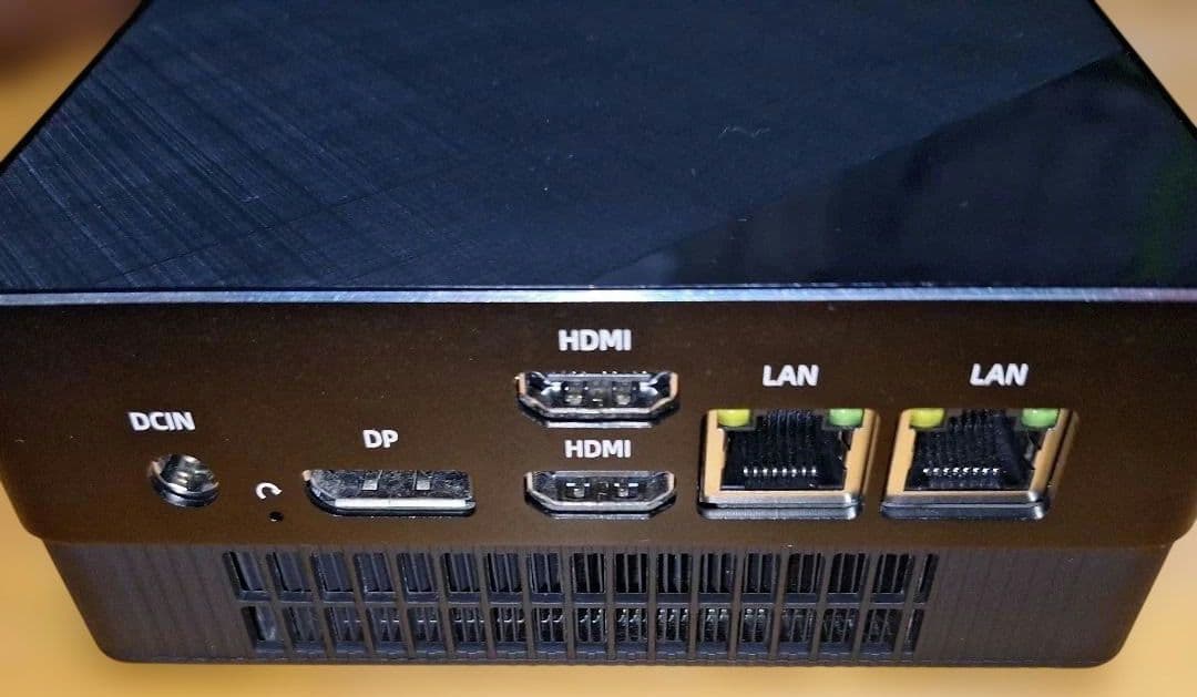 Ryzen 7 5800U ミニPC ベアボーン扱い