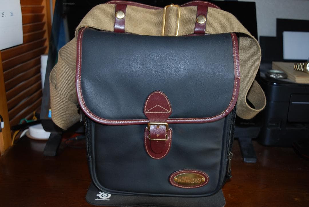 カメラバッグ 　NIKON純正品　値下げ！