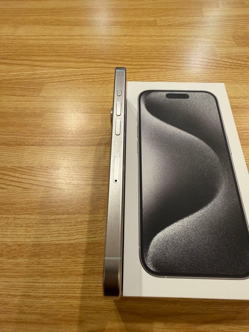 【g】iPhone 15 Pro 128GB ホワイト 本体 Apple