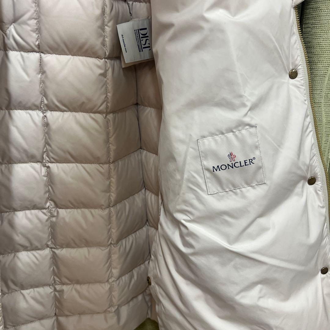 モデリカ ベルト付きダウンジャケット