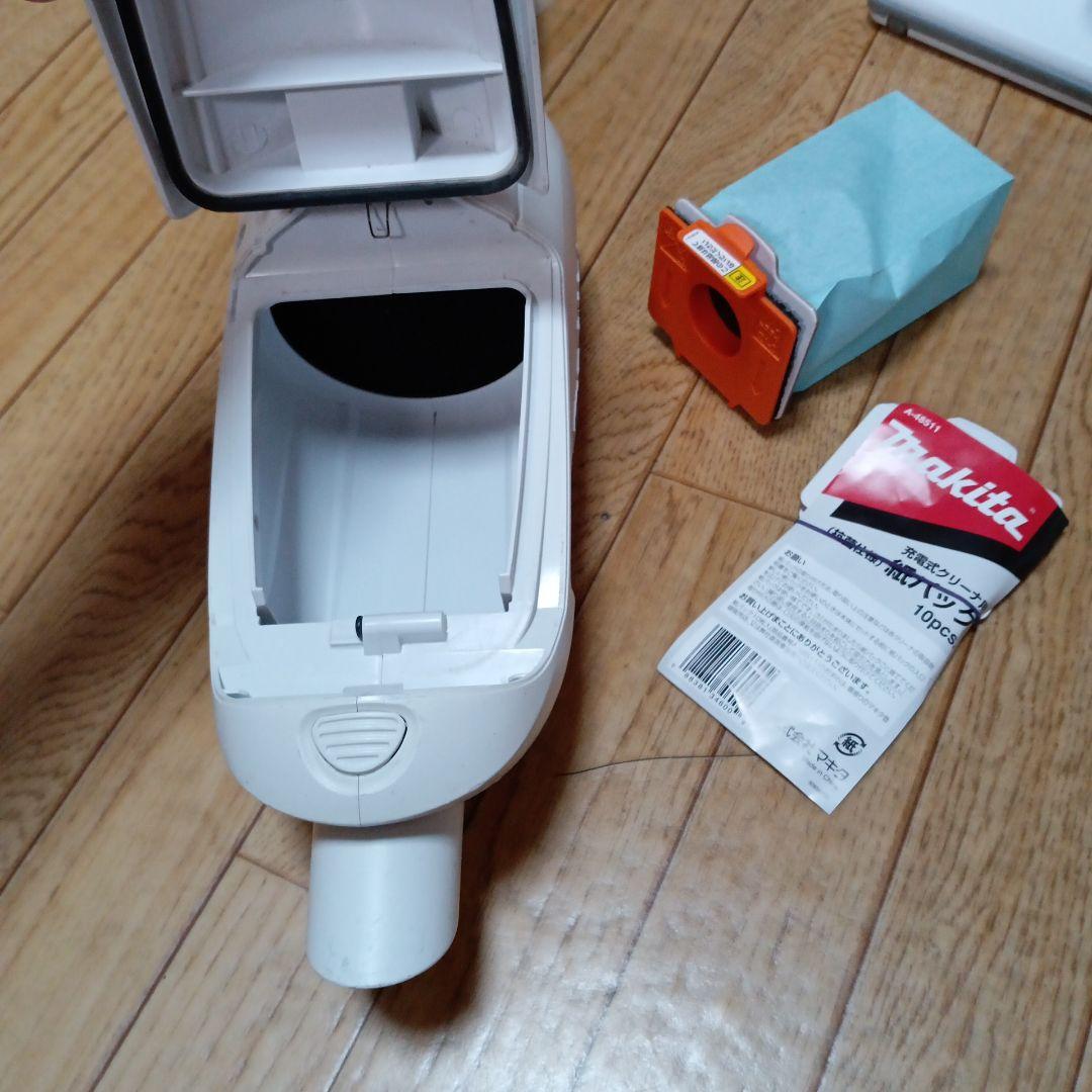 マキタ18V充電式クリーナーCL182FD 純正バッテリーBL1830付