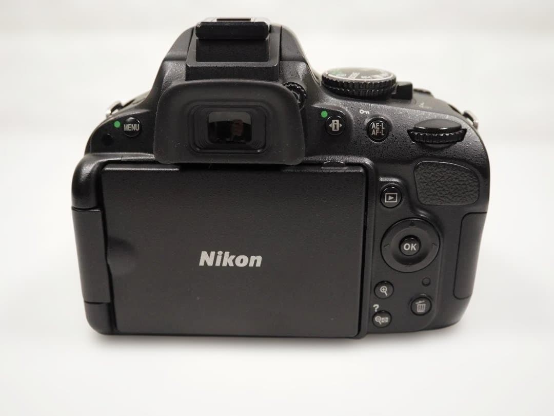 Nikon 一眼レフカメラ　D5100　レンズキット