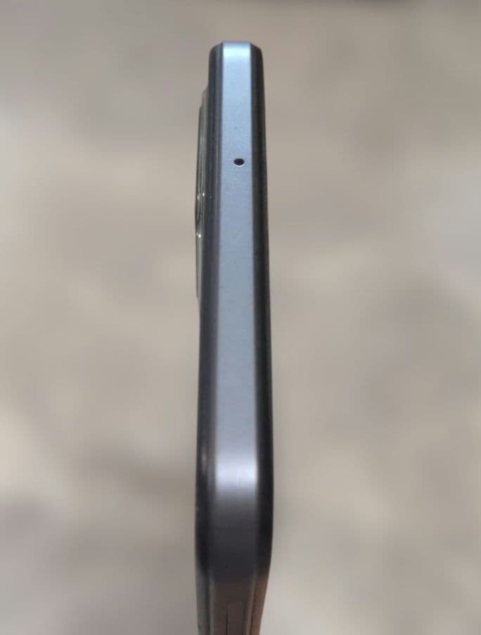 ま*る様 OPPO A73 スマートフォン 本体