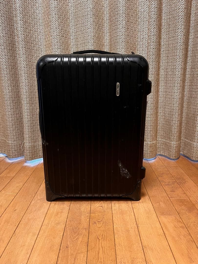 値下げ　リモワRimowa salsa スーツケース 機内持ち込みサイズ　黒