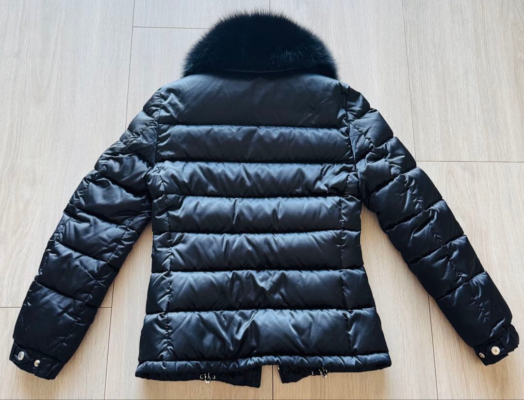 【本日限り】PRADA ファー付きダウンジャケット サイズ38