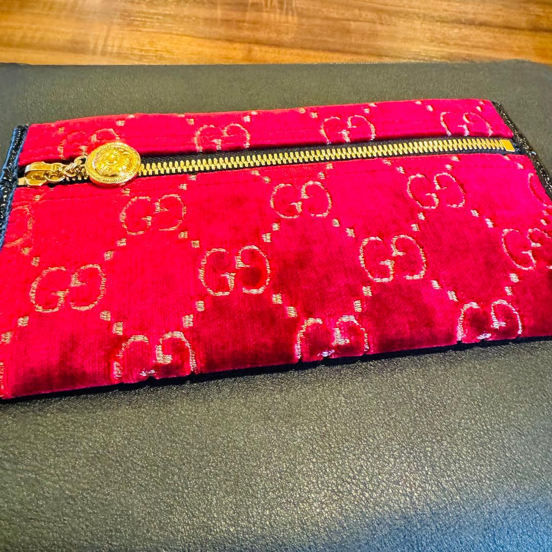 グッチ　チェーン付　ポーチ