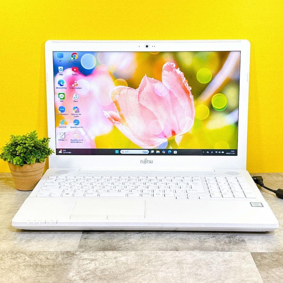 美品❣ⅰ7✨新品SSD512GB✨Windows11 カメラ 薄型ノートパソコン