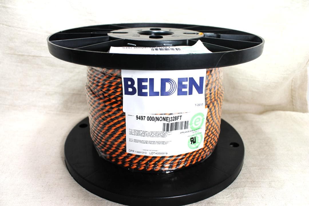 たこやき　BELDENベルデン9497 2ｍ×4本　新品ピンプラグ