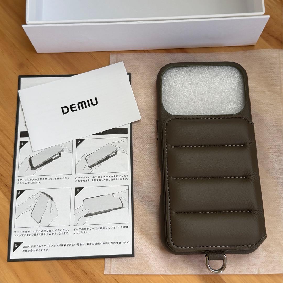 DEMUI 背面手帳型ケース iPhone17pro用