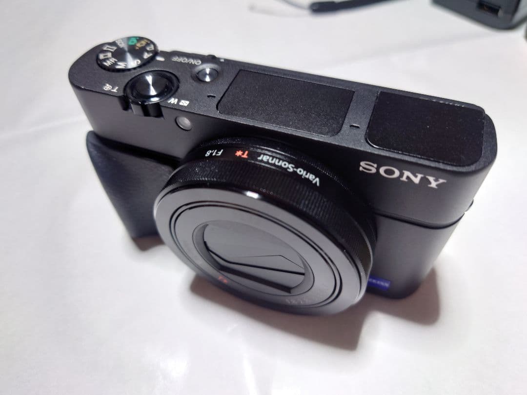 SONY DSC-RX100 III コンパクトデジタルカメラ