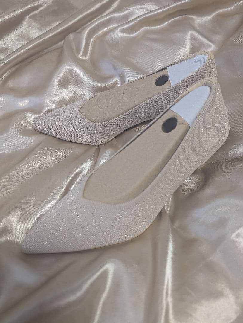 【新品】VIVAIA [Scarlett] ポインテッドトゥ キトゥン パンプス