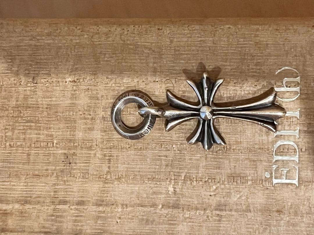 CHROME HEARTS タイニーCHクロスチャーム