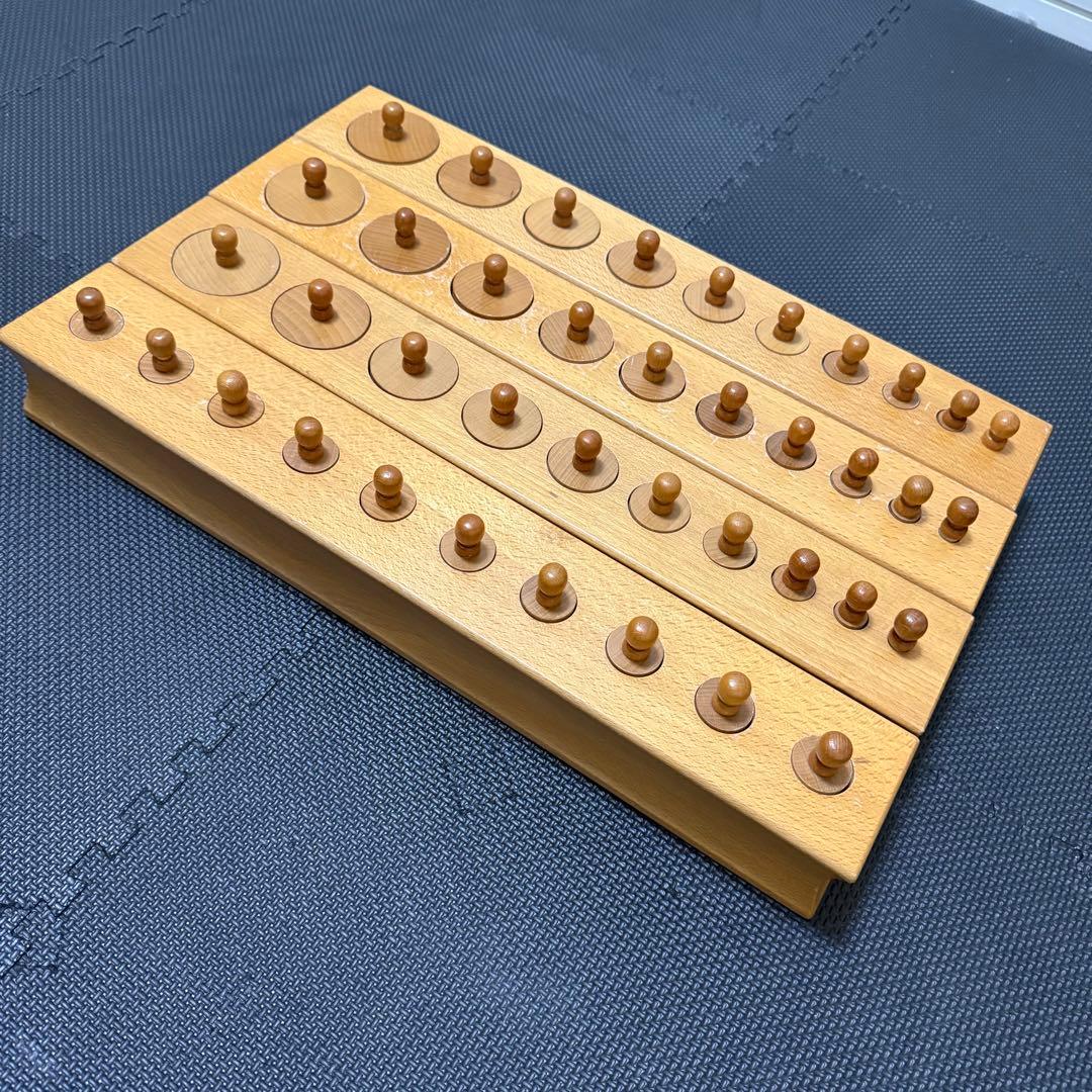 【良品】モンテッソーリ 円柱さし 木製教具｜知育玩具　集中力・手先の発達に