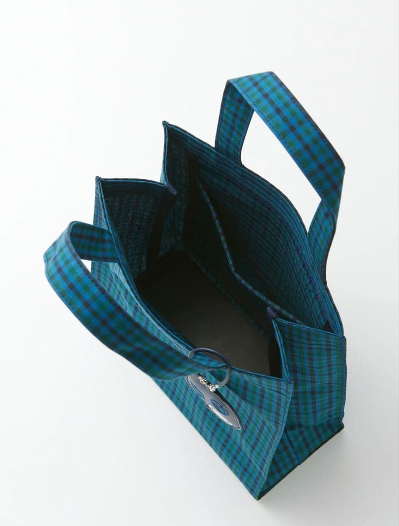 ファミリア　トートバッグ　新品　チャーム付　ファミリアチェック　Familiar