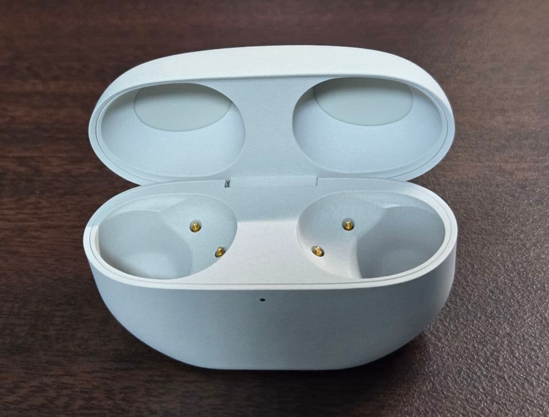 美品 SONY WF-1000XM5 プラチナシルバー 充電ケース